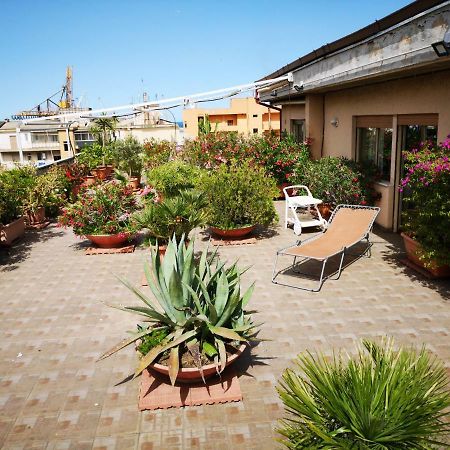 La Terrazza Di Jenny Apartment ปาแลร์โม ภายนอก รูปภาพ